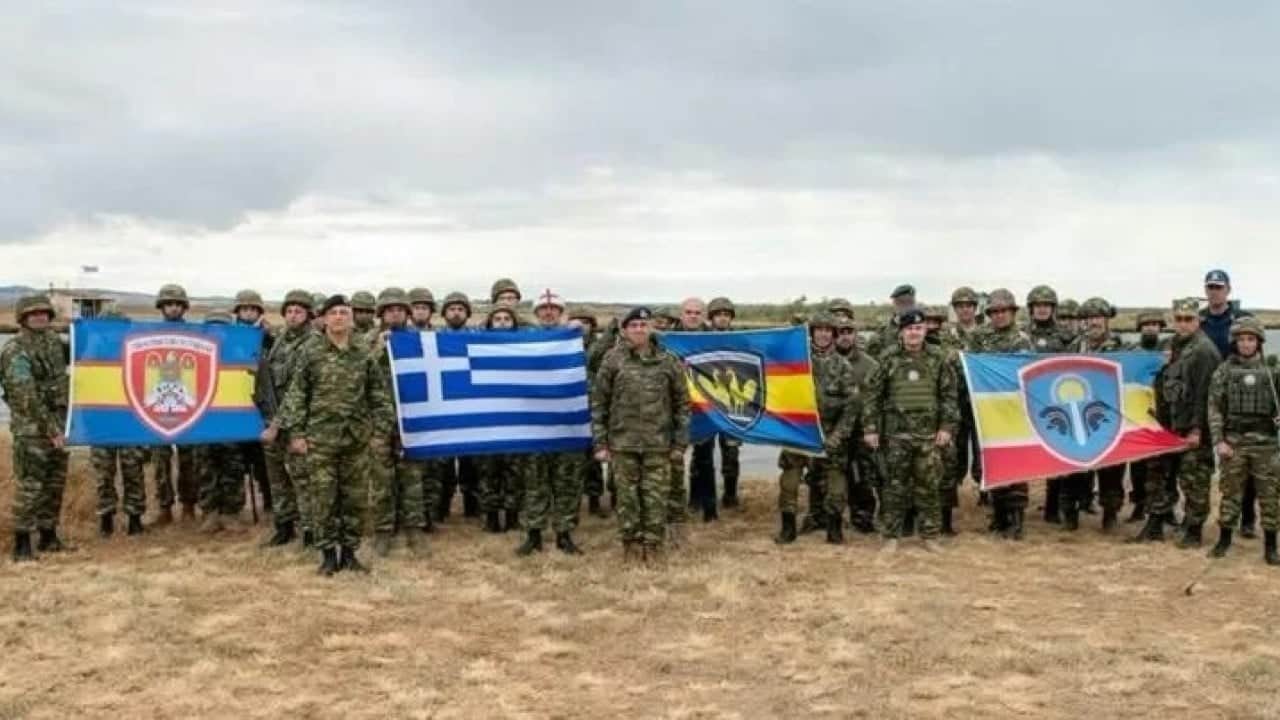 Foto - Sınır hattında hareketli saatler: Askerler Türkiye'ye sıfır noktasında harekete geçti