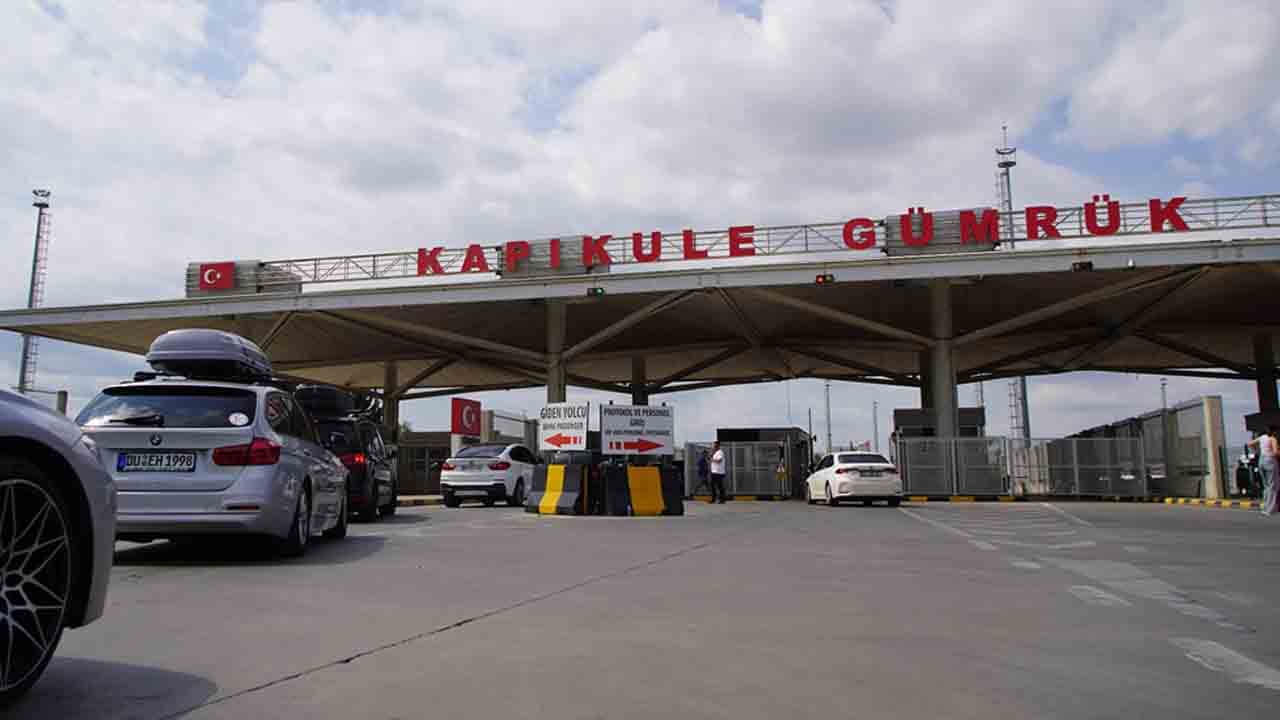 Foto - Sınır kapılarında rekor: 3,7 milyon yolcu geçiş yaptı