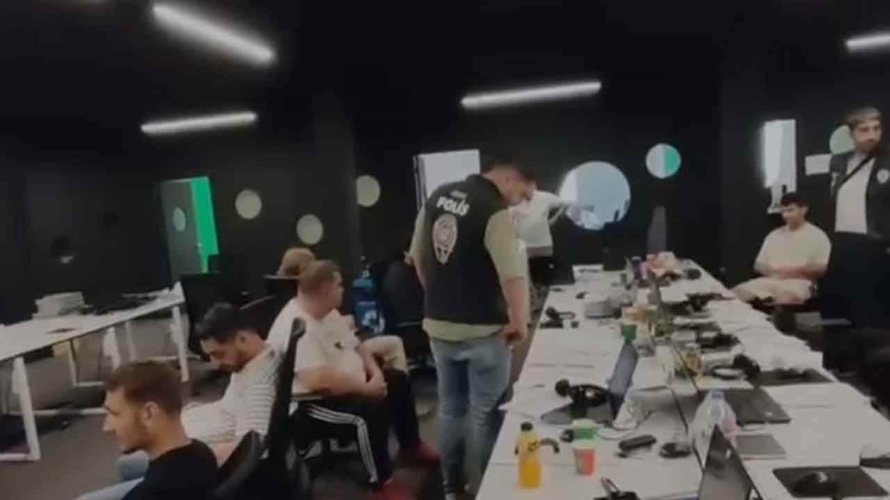 Foto - Sınırları bile aşan dolandırıcılık! Akıllara durgunluk veren şebeke çökertildi