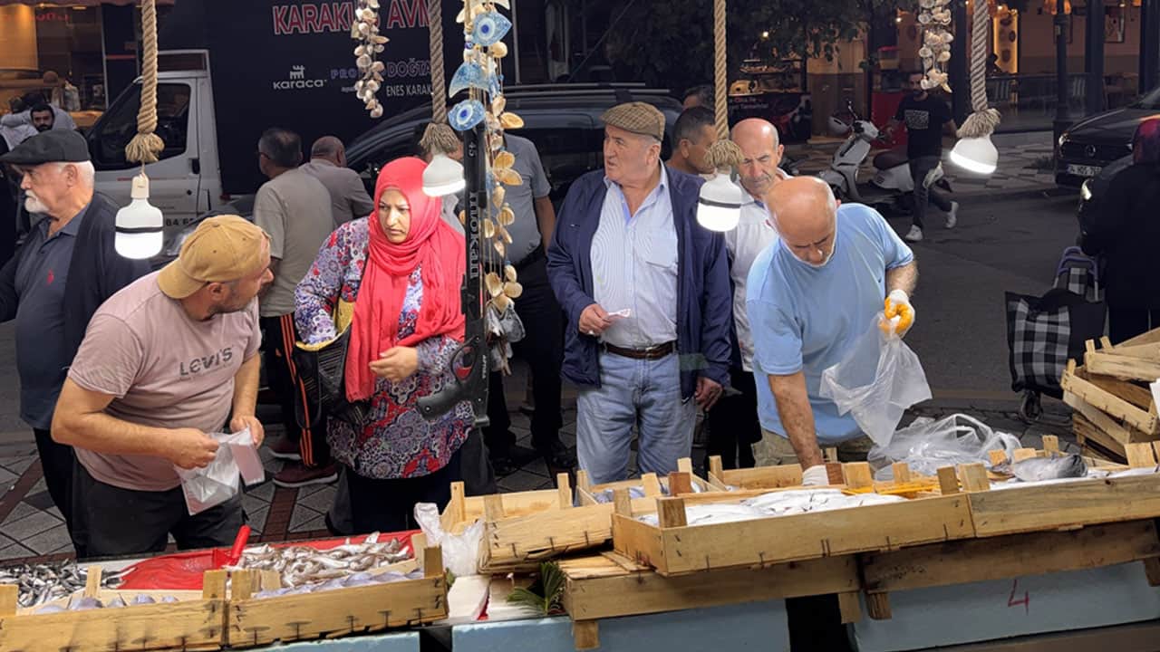 Foto - Sinop'ta ‘askıda palamut’ başladı