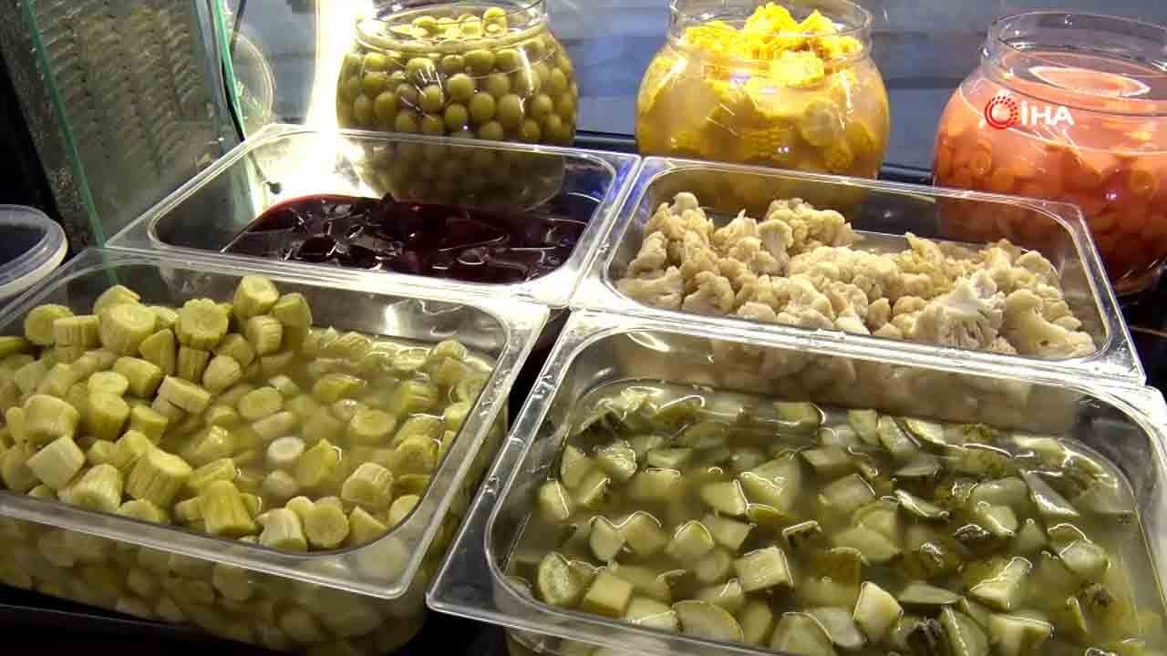 Foto - Sirke mi limon mu? 55 yıllık turşucu sırrını açıkladı!