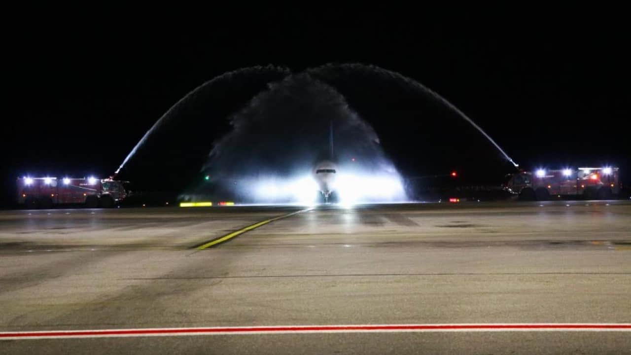 Foto - Sivas-Köln seferleri başladı AJet Köln’ü Sivas’a taşıdı