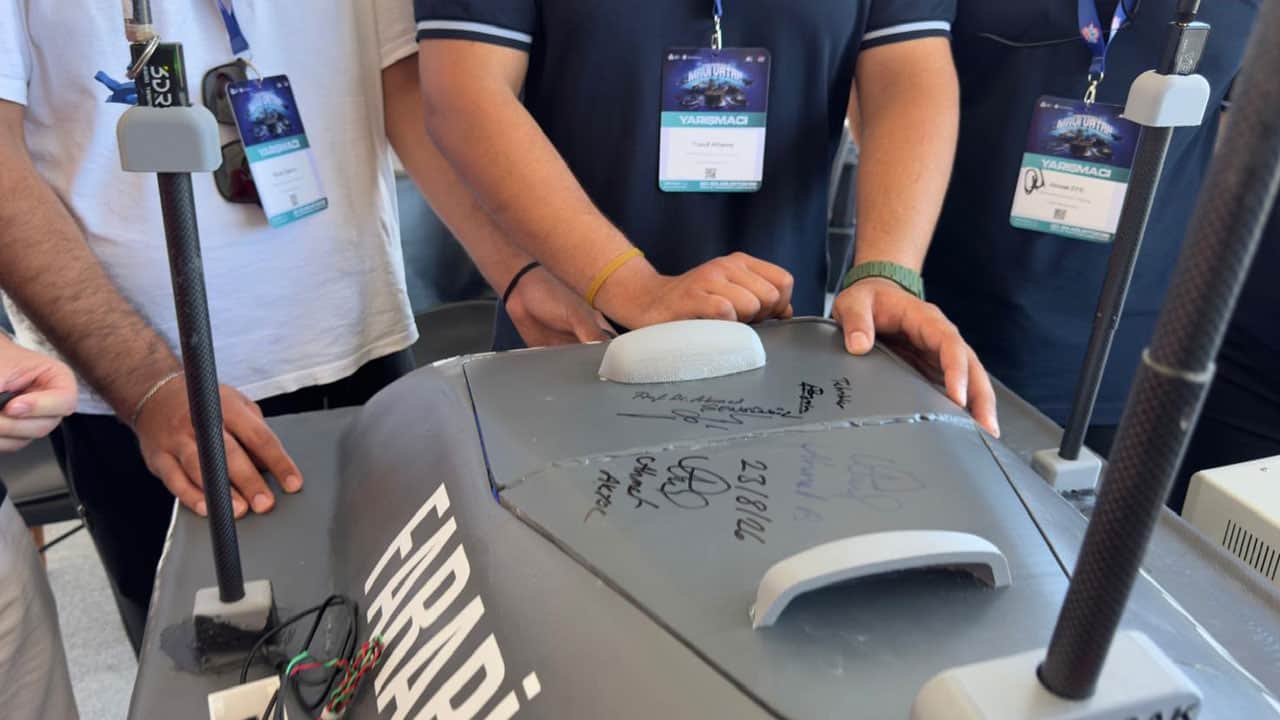 Foto - Sivaslı öğrencilerin insansız deniz aracına TEKNOFEST’ten ödül