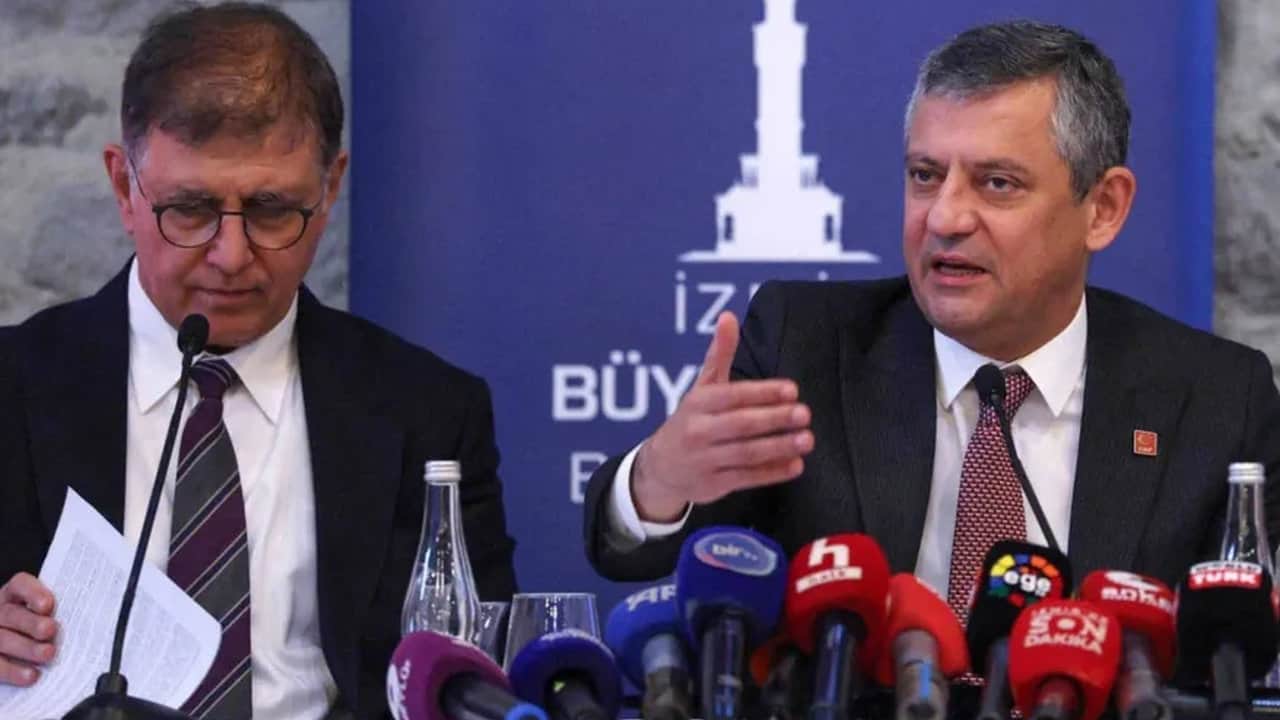 Foto - Siyaset gündemini sallayacak kulis: Yoğun görüşme içinde, o Büyükşehir Belediye Başkanı AK Parti’ye geçmek istiyor