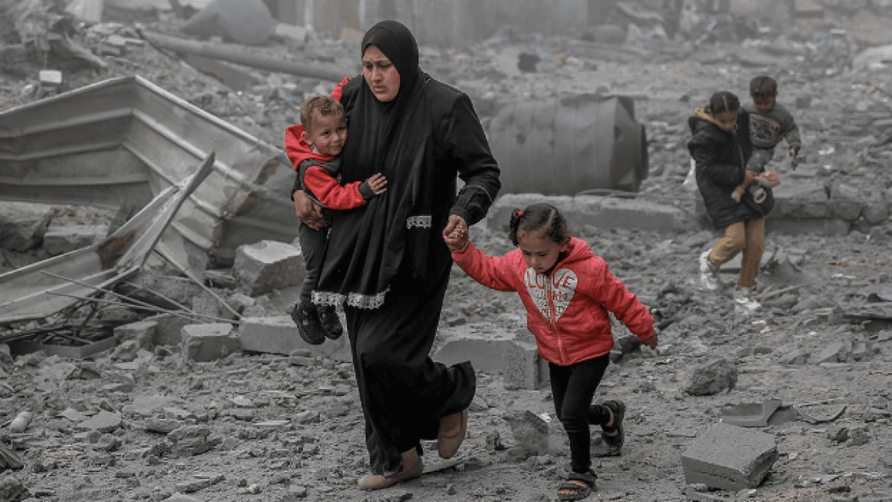 Foto - Siyonist çete ateşkes dinlemiyor: Katil Netanyahu Gazze’de kan dökmeye devam ediyor!