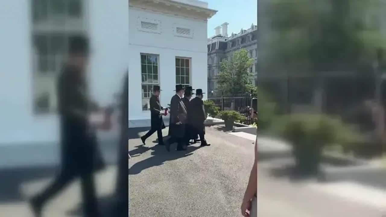 Foto - Siyonizm Amerikalıların kanını emiyor
