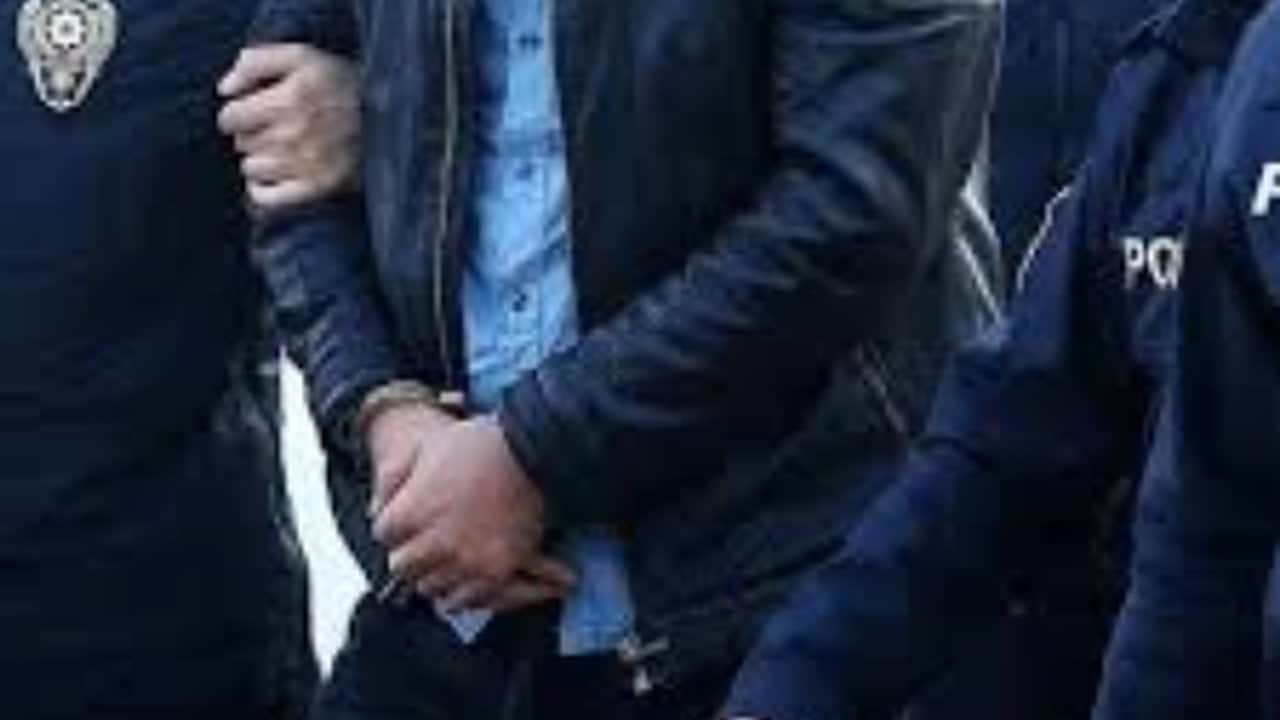 Foto - Skandal ki ne skandal! Emniyet Müdürü, büyük rezillik sonrası apar topar gözaltına alındı 
