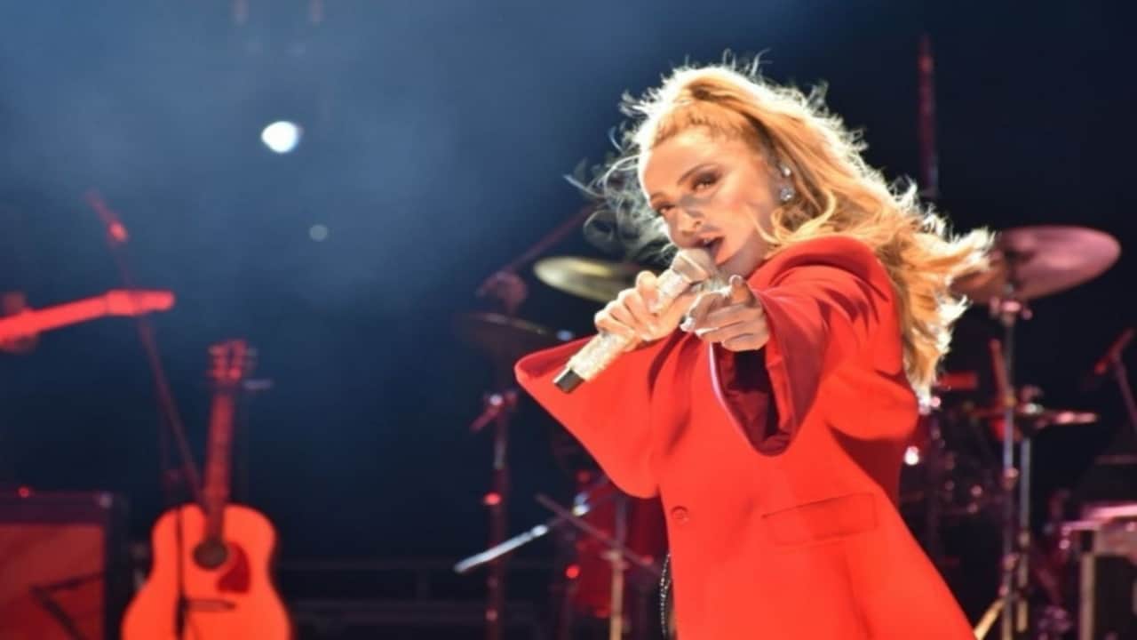 Foto - Skandal video elinde patladı! Türkiye’yi aşağılamaya kalkan Hadise, zoru görünce apar topar istifa etti