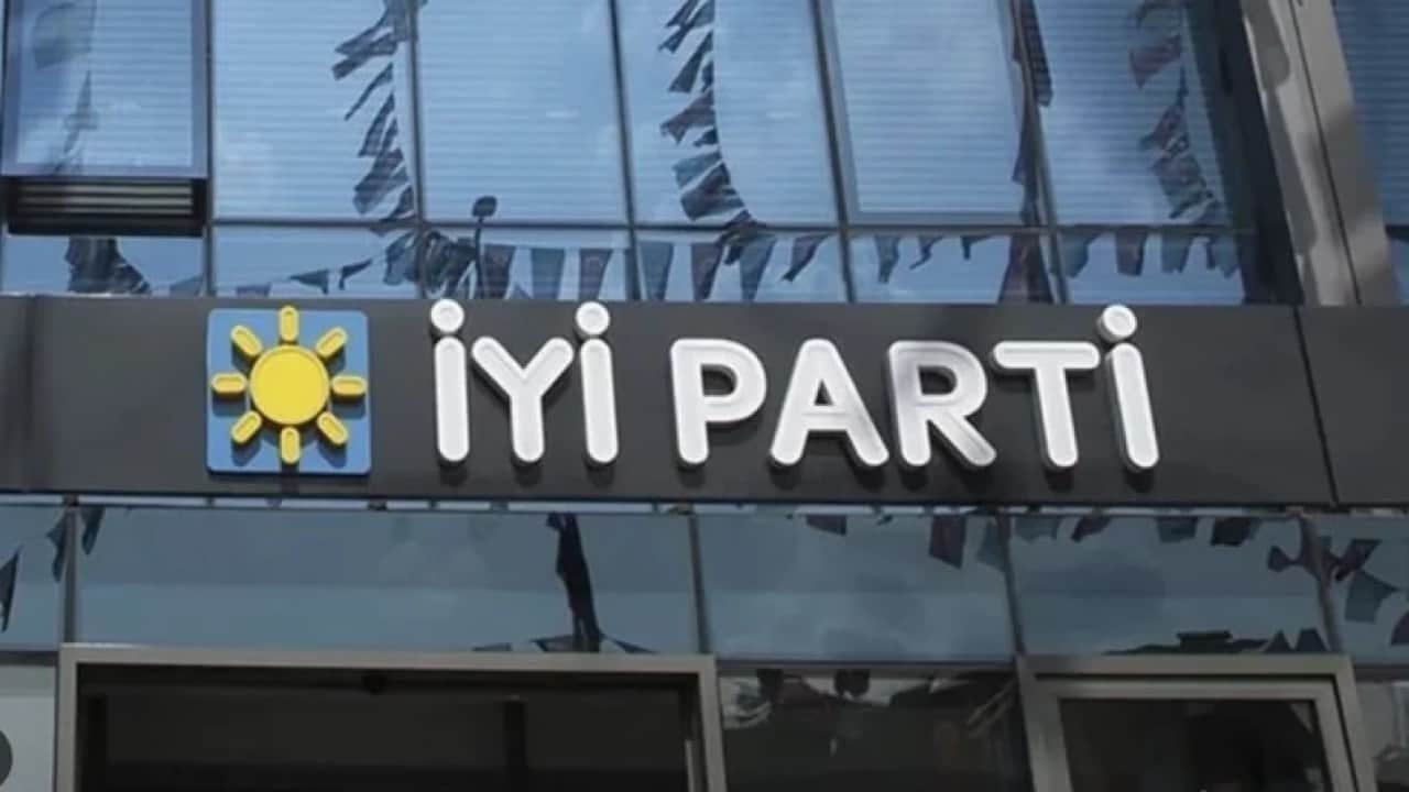 Foto - Son seçim anketi Türkiye'ye duyuruldu: Özgür Özel'in yeni partisi ile AK Parti arasındaki oy farkı olay oldu