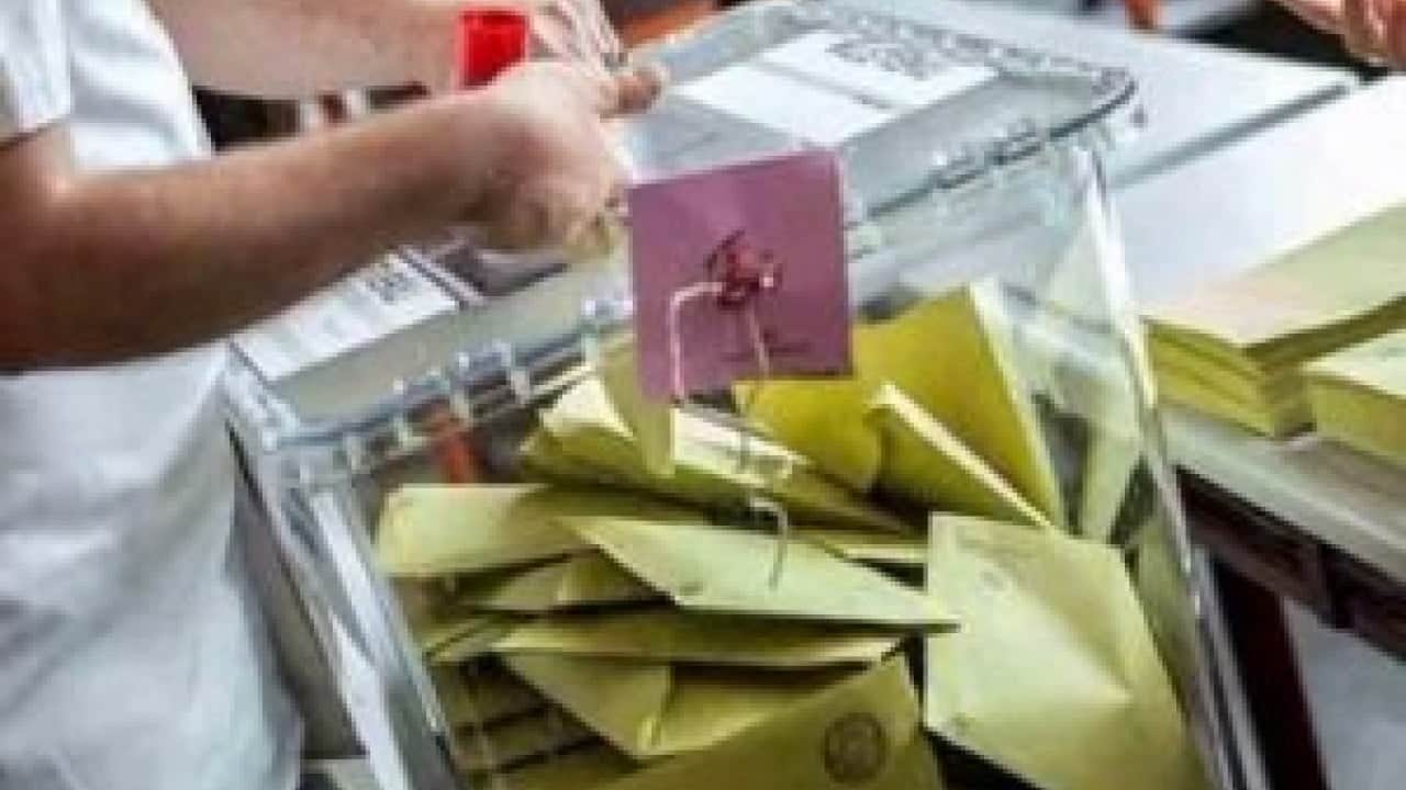 Foto - Son seçim anketinin sonucu Türkiye'ye duyuruldu: Yeni Parti ile AK Parti arasındaki fark füze gibi fırladı