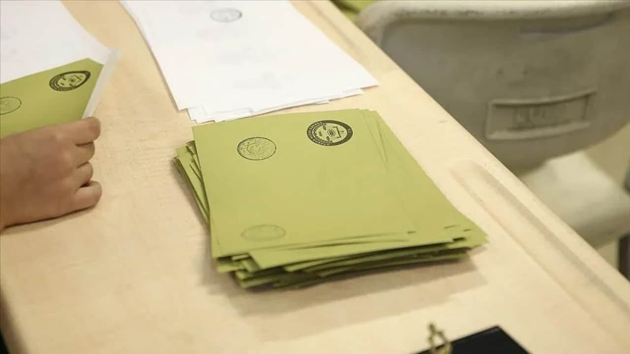 Foto - Son seçim anketinin sonucu Türkiye'ye ilan edildi: CHP ile AK Parti arasındaki oy farkı olay oldu