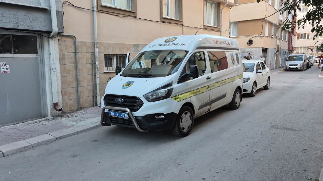 Foto - Soruşturma başlatıldı! Herkes Kötü koku apartmandaki sırrı ortaya çıkardı