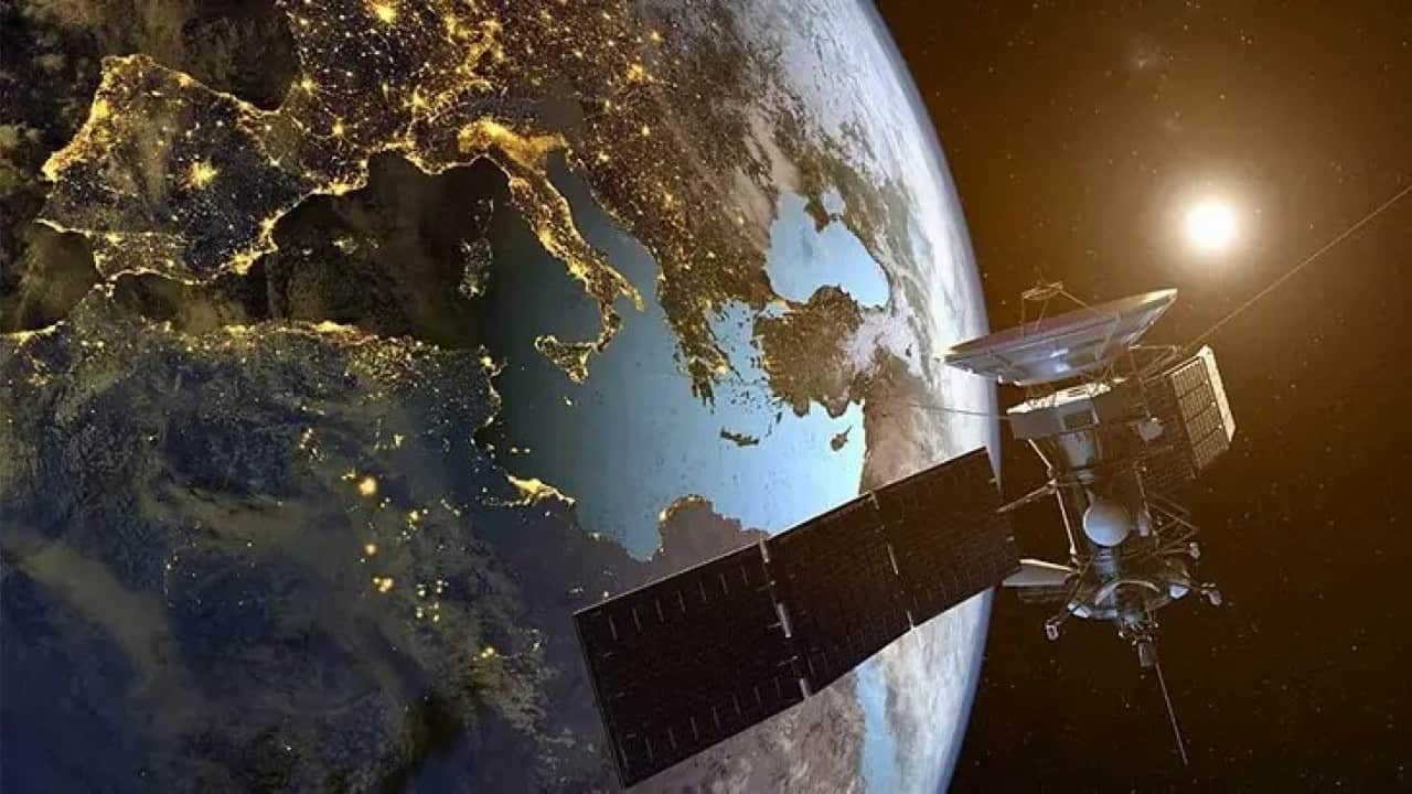 Foto - SpaceX’ten ceplere uydu interneti hamlesi: 150 Mbps için tarih verildi