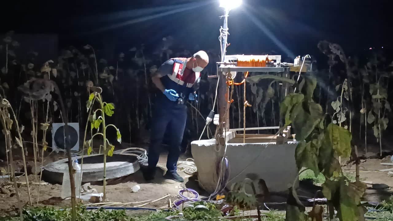 Foto - Su kuyusu faciası! Arkadaşını kurtarmak isterken hayatını kaybetti