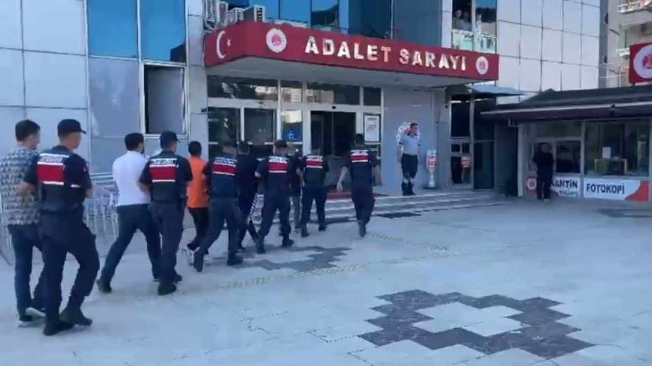 Foto - Suç örgütlerine devasa operasyon! Hesaplarındaki para miktarına inanamayacaksınız