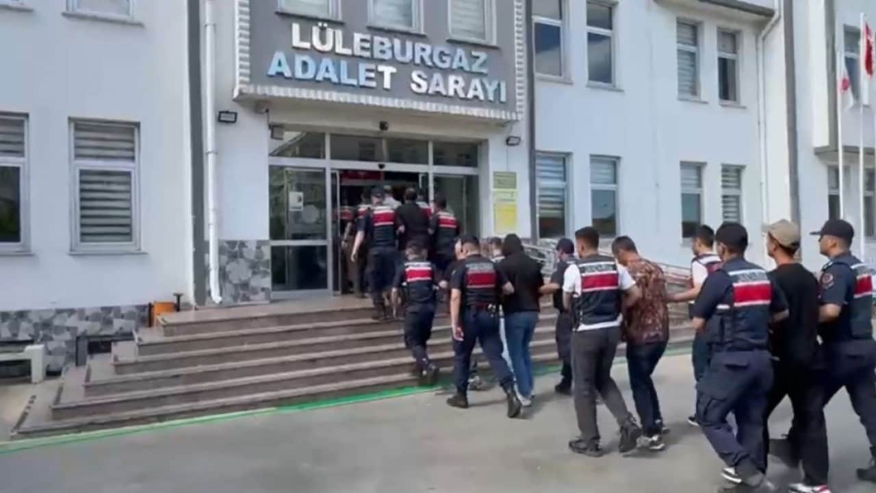 Foto - Suç örgütlerine devasa operasyon! Hesaplarındaki para miktarına inanamayacaksınız
