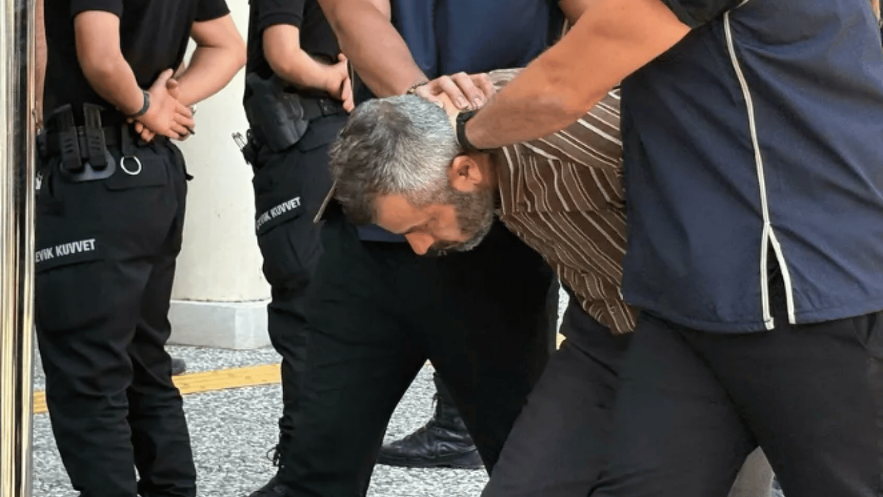 Foto - Suikastçi haine destek veren 10 kişi adliyede: FETÖ yardakçıları hesap veriyor