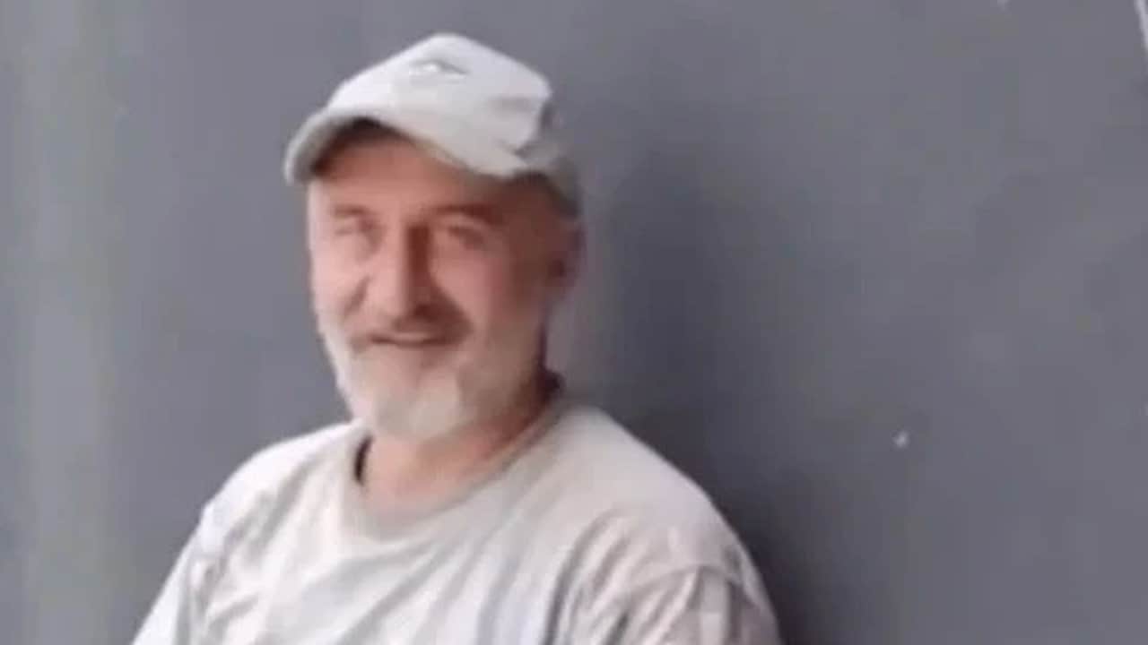 Foto - Sülalesi para için sıraya girmişken Kadir İnanır’ın yeğeni inşaatta çalışırken görüntülendi! Miras sorusuna verdiği cevap herkesi ters köşe yaptı