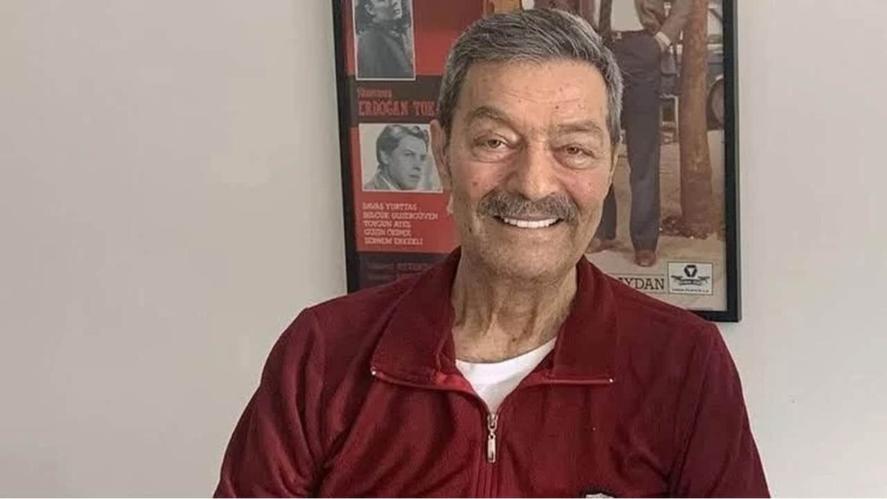 Foto - Sülalesi para için sıraya girmişken Kadir İnanır’ın yeğeni inşaatta çalışırken görüntülendi! Miras sorusuna verdiği cevap herkesi ters köşe yaptı