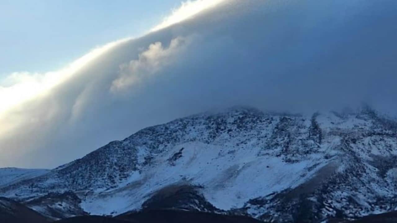 Foto - Süphan Dağı beyaza büründü! Mevsimin ilk karı düştü