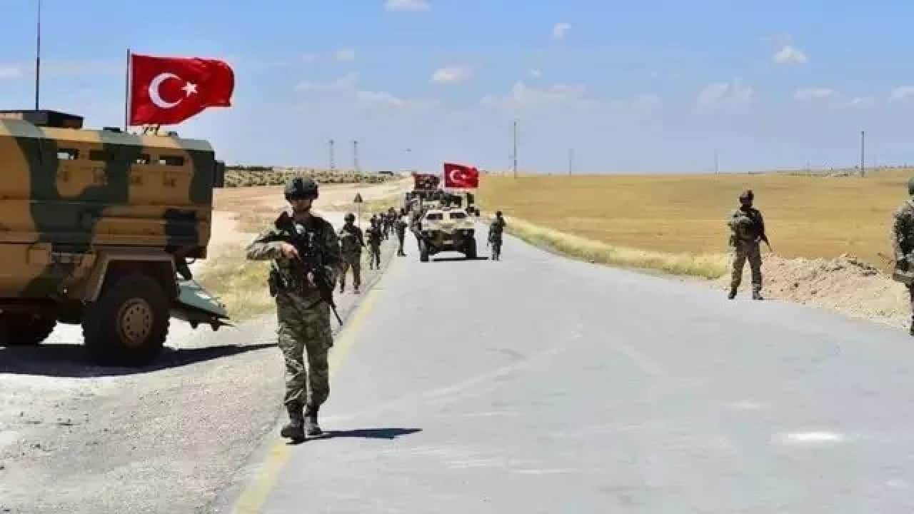 Foto - Suriye inşallah bu tuzağa düşmez: Türk birlikleri güneye inmesin