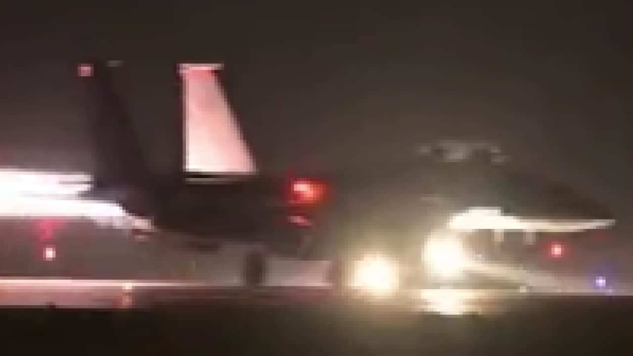 Foto - Suriye'de yine bir şeyler deneniyor: Savaş uçakları peş peşe havalanıp bomba yağdırdı