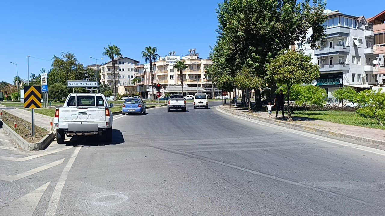 Foto - Sürücüsü olmayan kamyonet polisi alarma geçirdi! Gerçek ortaya böyle çıktı