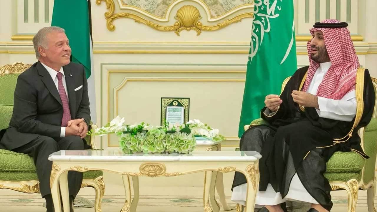 Foto - Suudi Arabistan'a ait iki gemi vuruldu