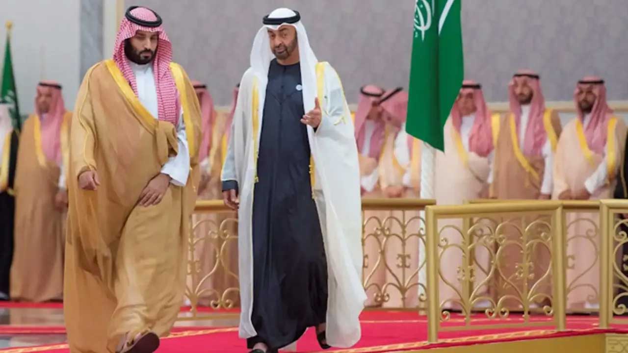 Foto - Suudi Arabistan'a ait iki gemi vuruldu