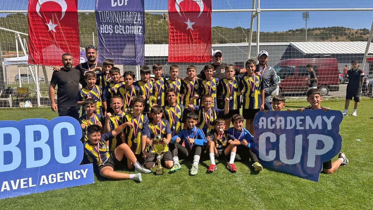 Foto - Talas Belediye Başkanı Mustafa Yalçın açıkladı: Erciyes’te Talas zirvesi: İki kupa birden