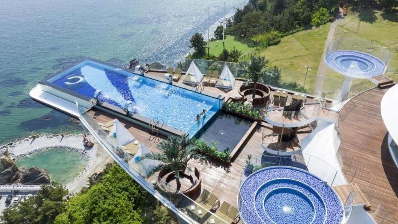 Foto - Tam 30 bin ton ağırlığında! Uçurumdaki dev geminin sırrı ortaya çıktı