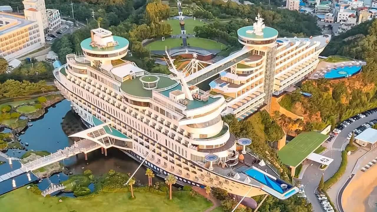 Foto - Tam 30 bin ton ağırlığında! Uçurumdaki dev geminin sırrı ortaya çıktı