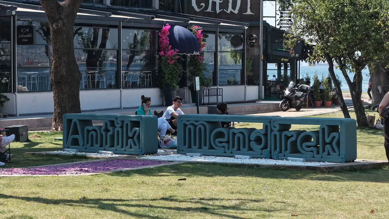 Foto - Tam 30 sene sonra vatandaşların kullanımına sunuldu! 2 bin yıllık tarihi alan yeniden açıldı