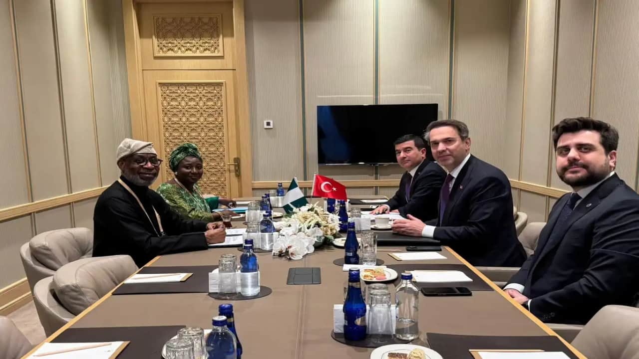 Foto - Tam güvence verdiler, "Ülkemize gelip siz çıkarın" dediler! 44 kritik maden Türkiye’ye akacak