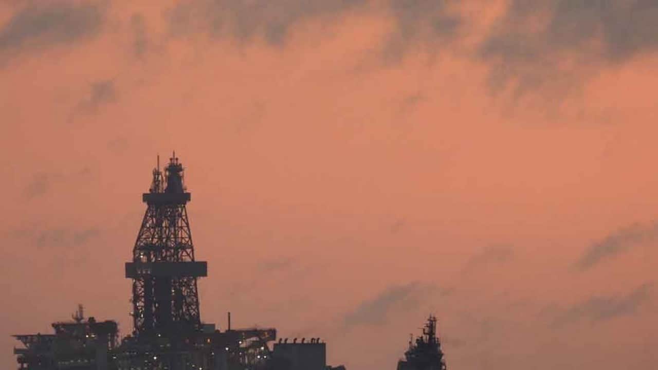 Foto - Tamı tamına 20 milyar varil petrolden söz ediliyor: Türk savaş gemileri bölgeye konuşlandı