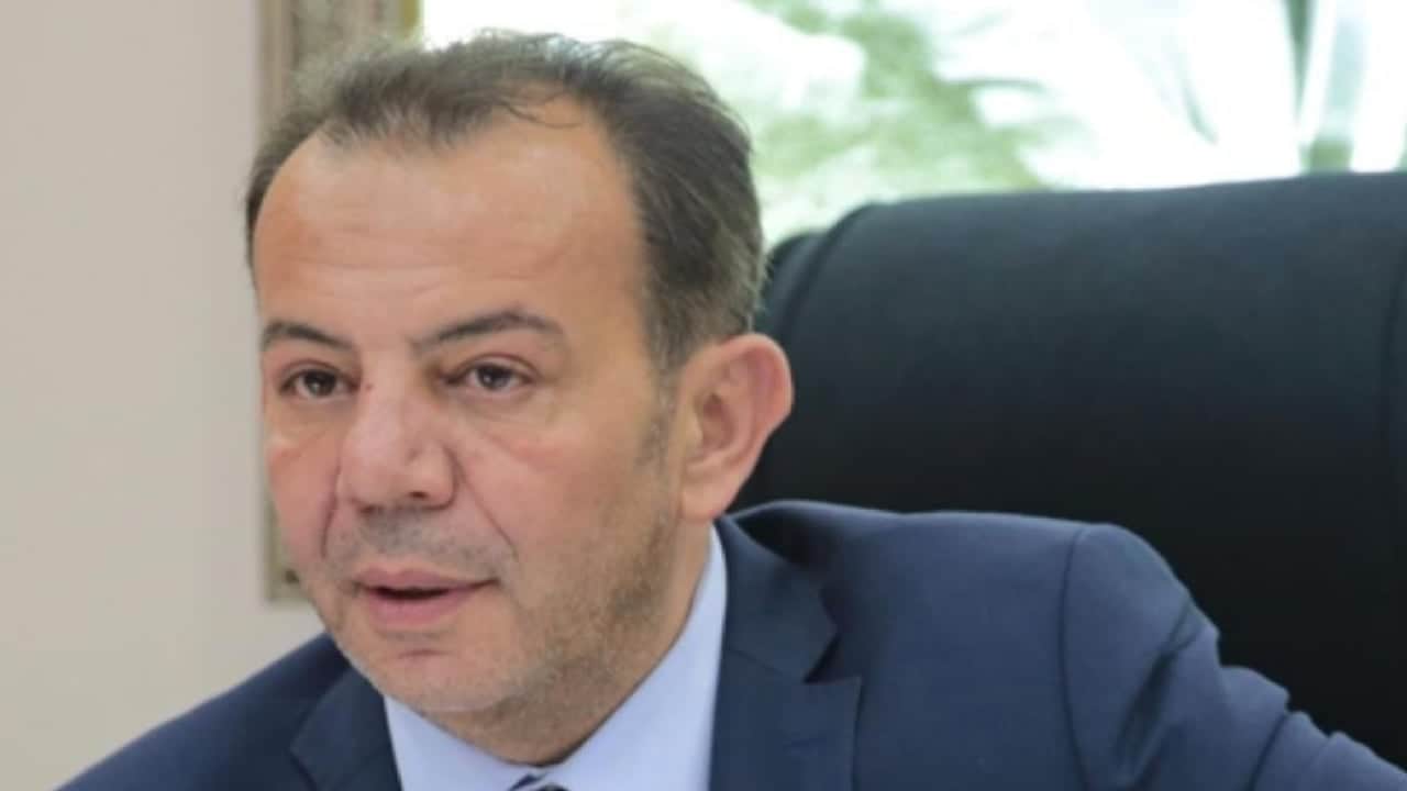Foto - Tanju Özcan’ın yanındaki sarışın kadının gizemi çözüldü! Perde arkası bildiğiniz gibi değil! Meğer bir de "mama" varmış