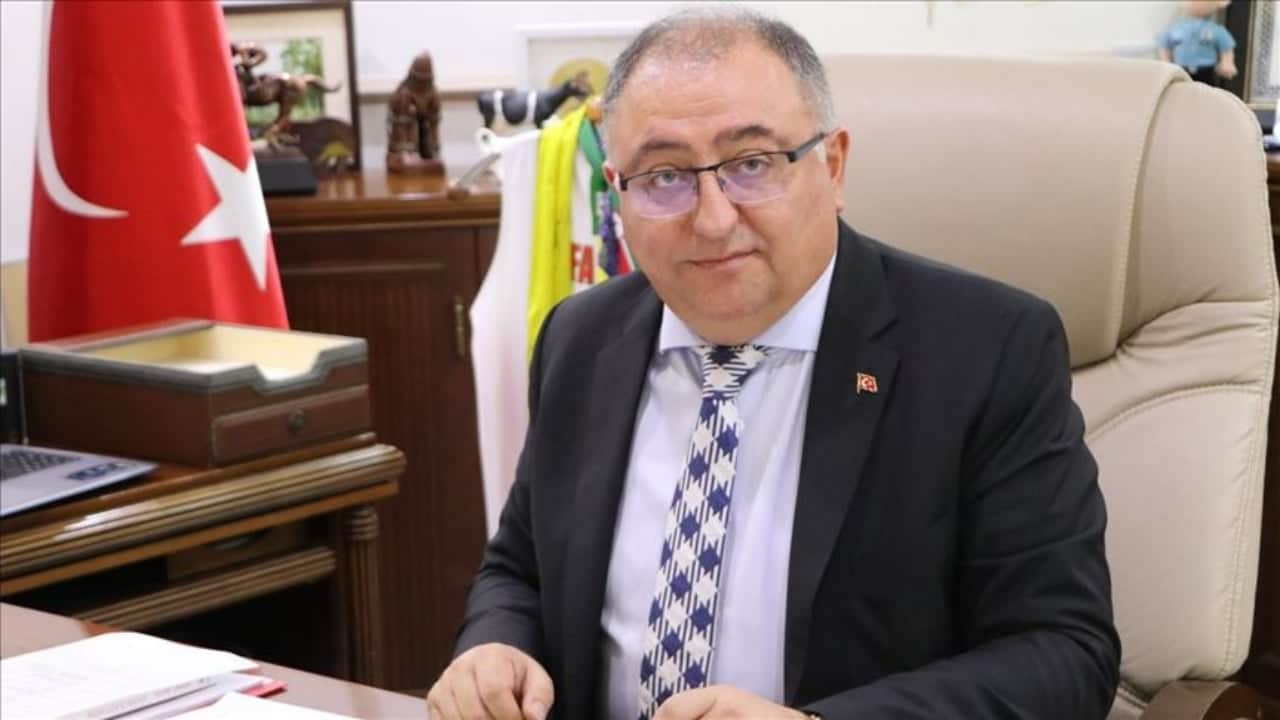 Foto - Tanju Özcan’ın yanındaki sarışın kadının gizemi çözüldü! Perde arkası bildiğiniz gibi değil! Meğer bir de "mama" varmış