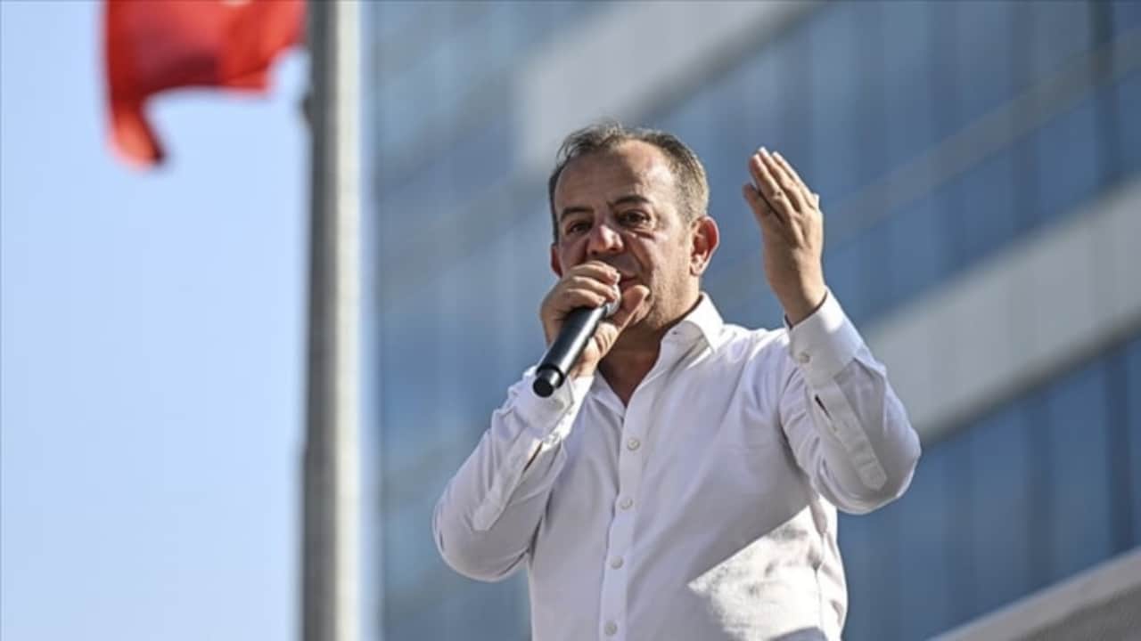 Foto - Tanju Özcan’ın yanındaki sarışın kadının gizemi çözüldü! Perde arkası bildiğiniz gibi değil! Meğer bir de "mama" varmış