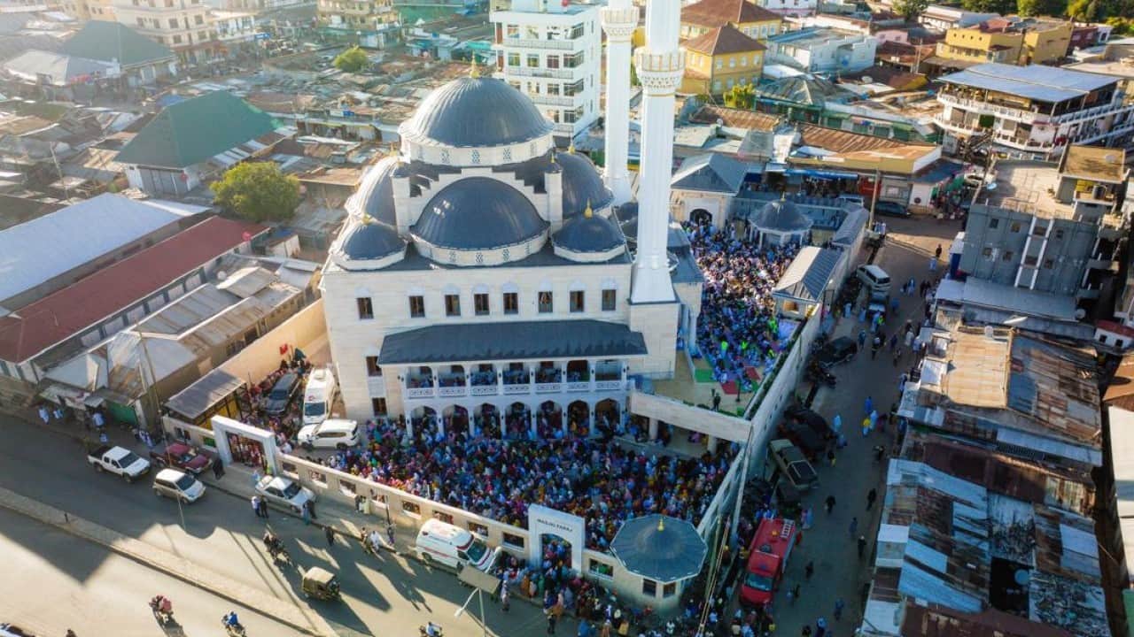 Foto - Tanzanya'da Osmanlı mimarisiyle inşa edilen caminin açılışı yapıldı
