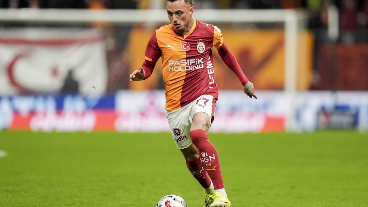 Foto - Taraftarlar yeni transferler nerede diye kıvranırken Galatasaray Noa Lang'a kaldı