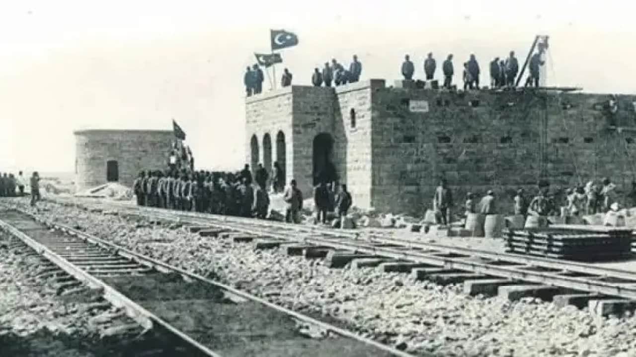 Foto - Tarihi Hicaz Demiryolu küllerinden yeniden doğuyor! Tüm taşları yerinden oynatacak mega proje resmen başladı