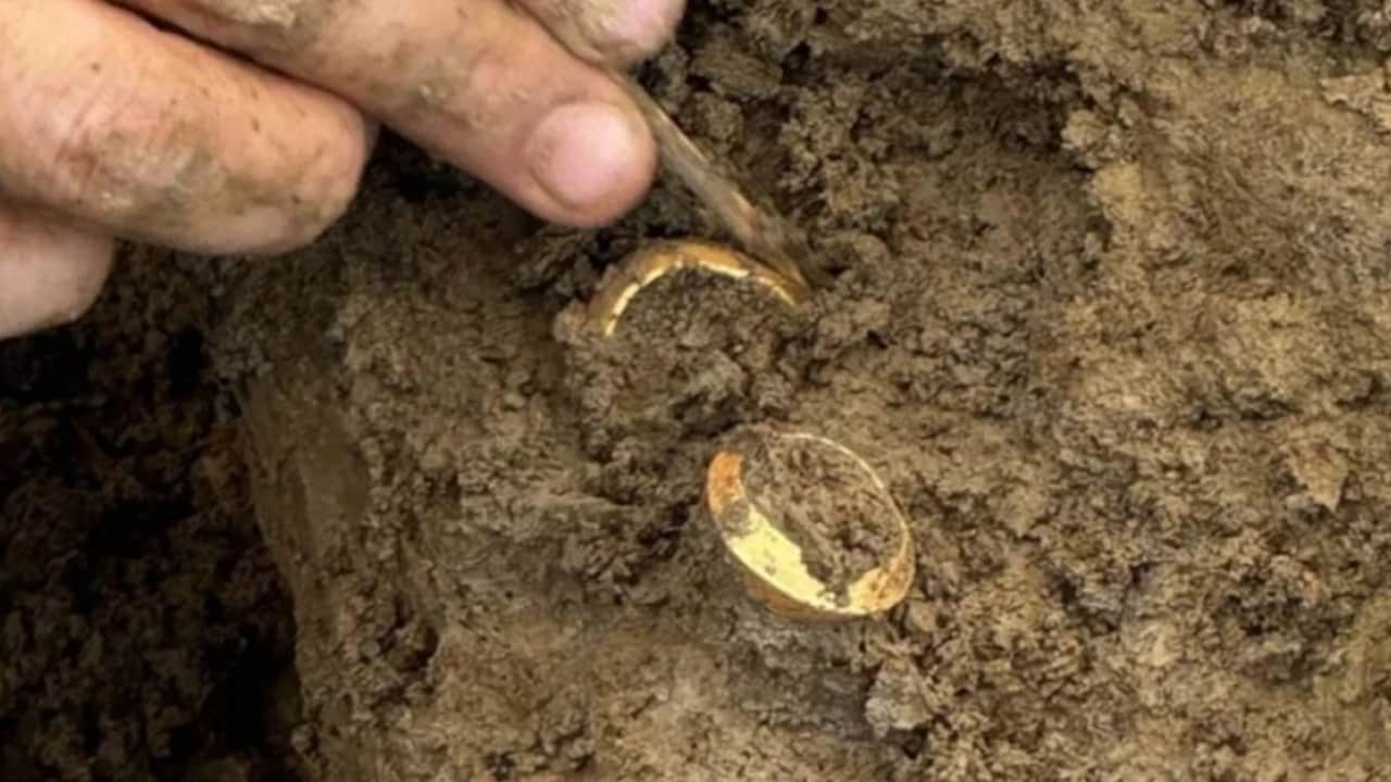 Foto - Tarladan çıkan altın yüzük tarihi değiştirdi! Üzerindeki yazı 2 bin yıllık