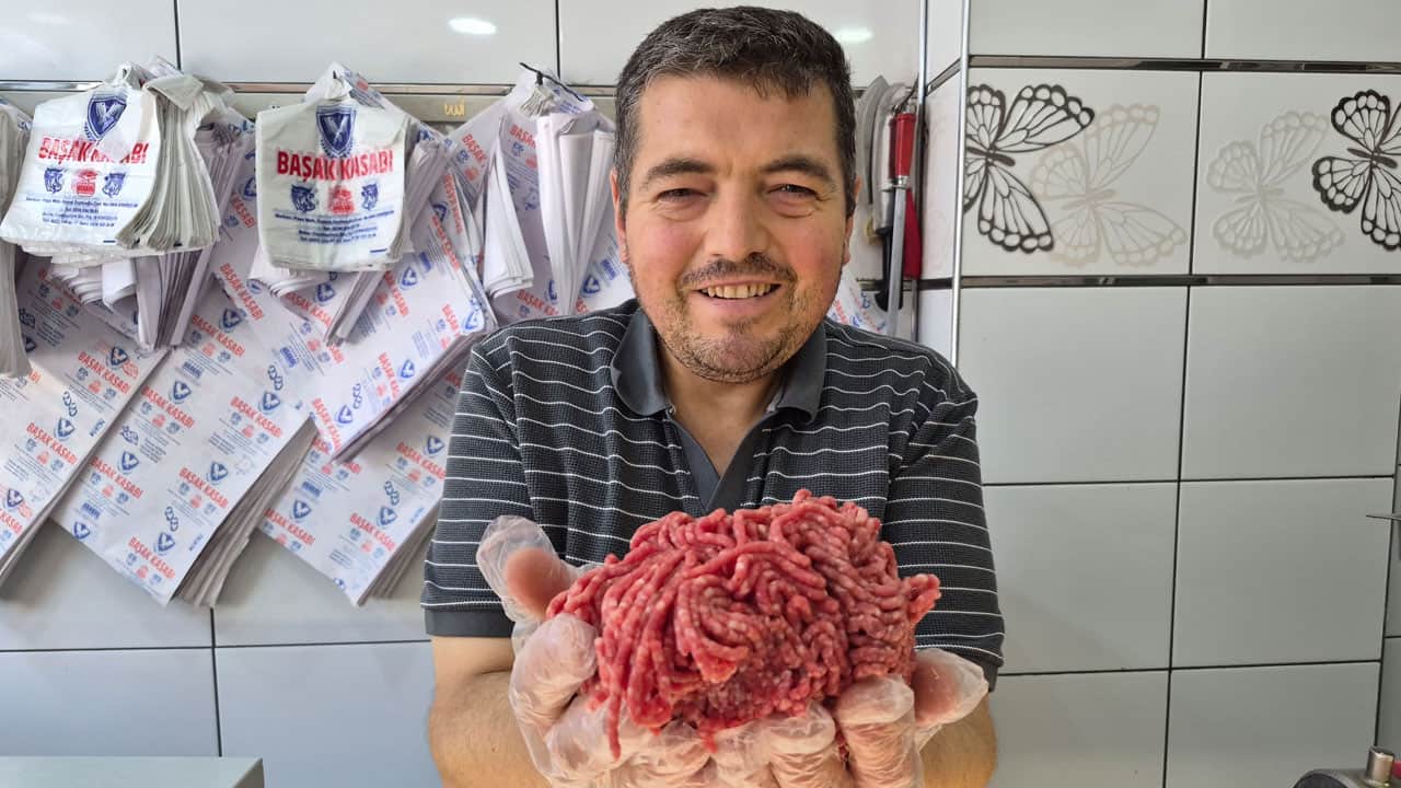 Foto - Tavuk eti 1-2 gün bile zor dayanıyor! Sıcak havalarda et saklarken bu hatayı yapmayın
