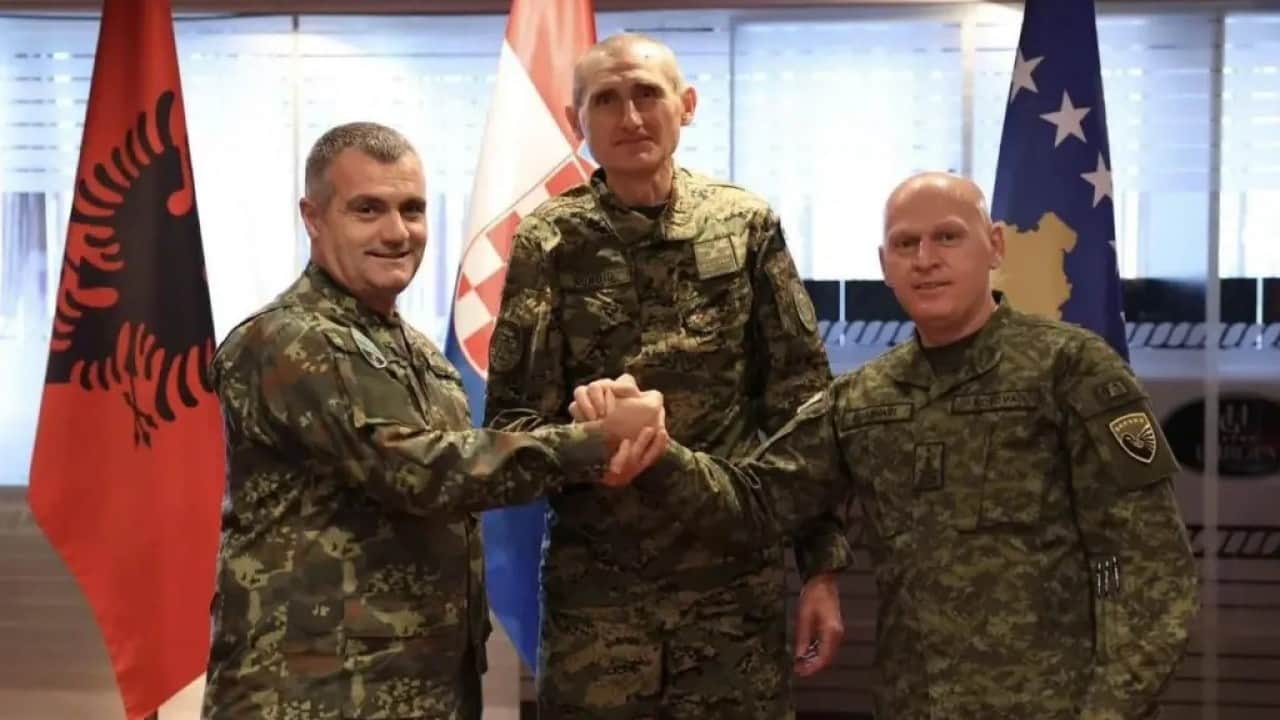 Foto - TB2 SİHA alıp Türkiye ile birçok anlaşma yapan dost Arnavutluk'tan yakışıksız hamle: Tepki yağıyor