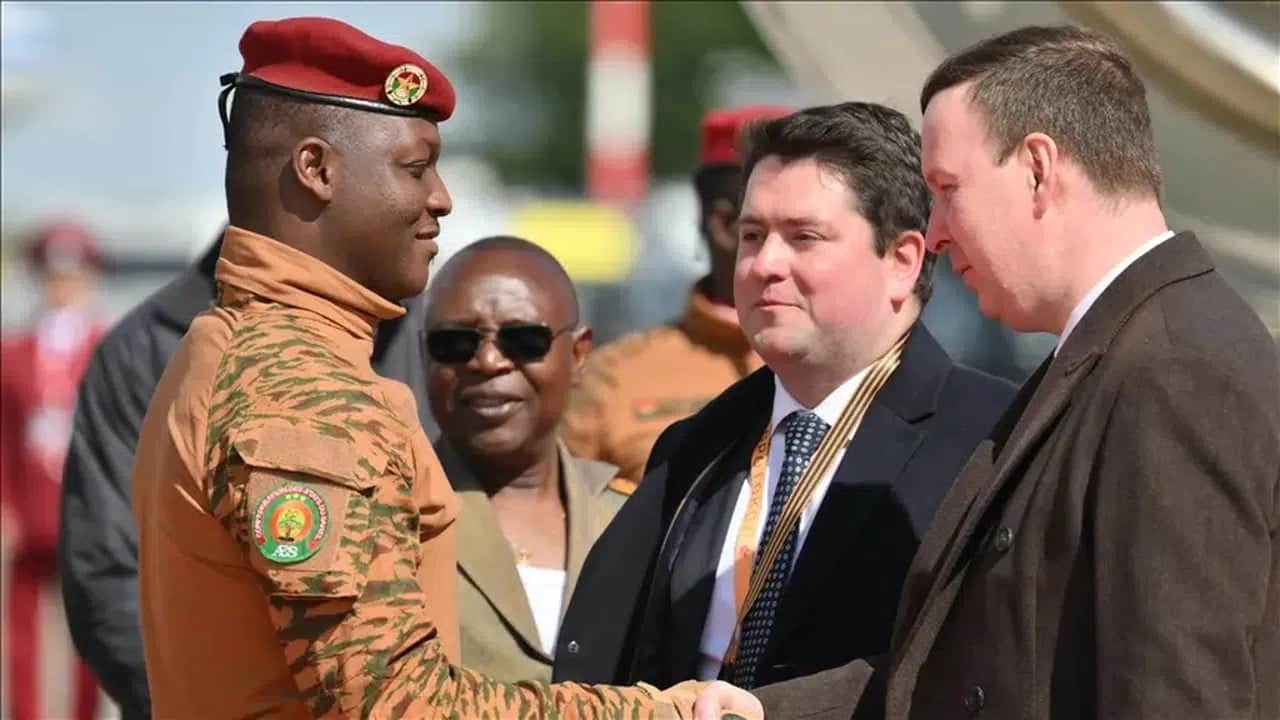 Foto - TB2 SİHA ile ülkeyi işgalden kurtaran Burkina Faso liderinden skandal: Türkiye dahil tüm Müslümanları karşılarına aldılar