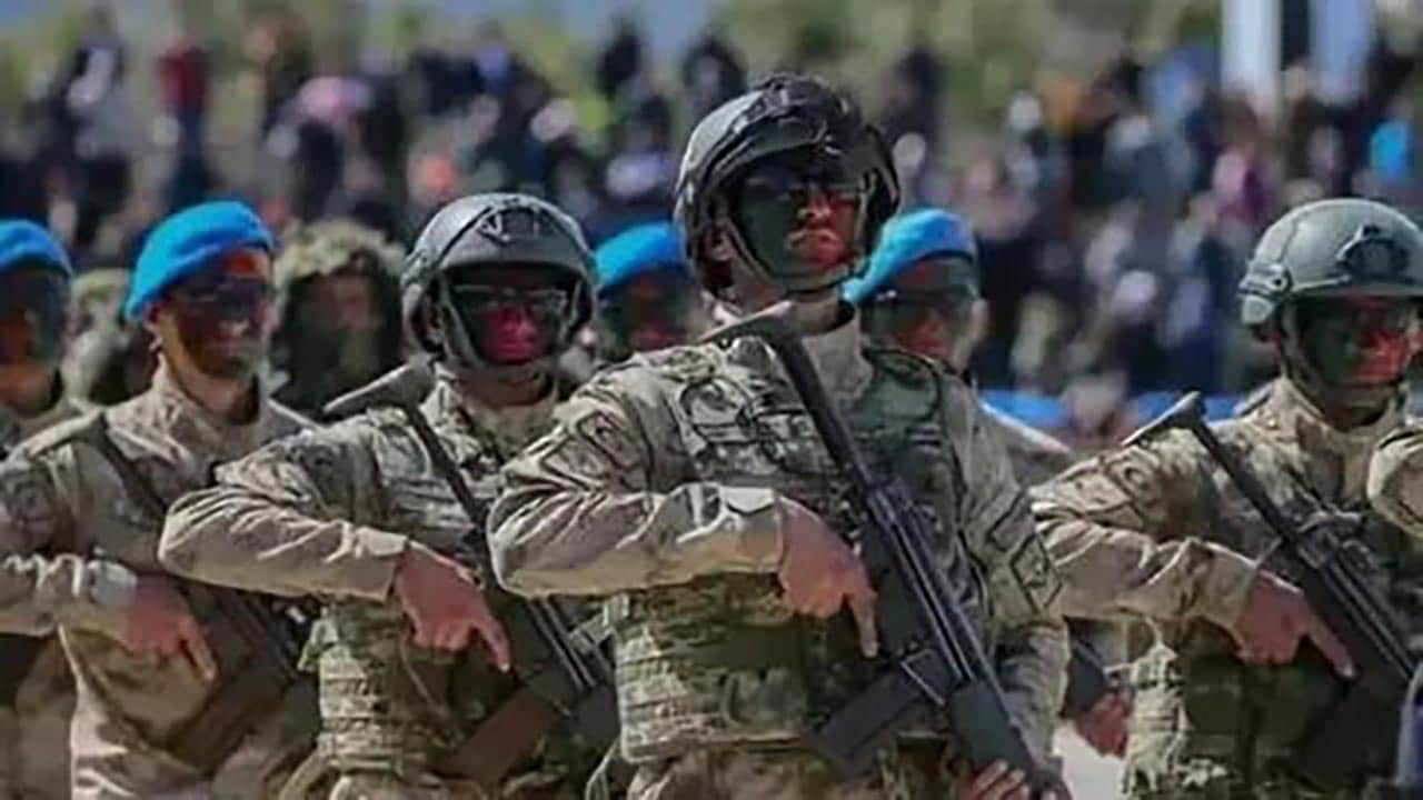Foto - TBMM'de tarihi oylama! Uzman er ve erbaşlar ile ilgili düzenlemeleri içeren kanun teklifi kabul edildi