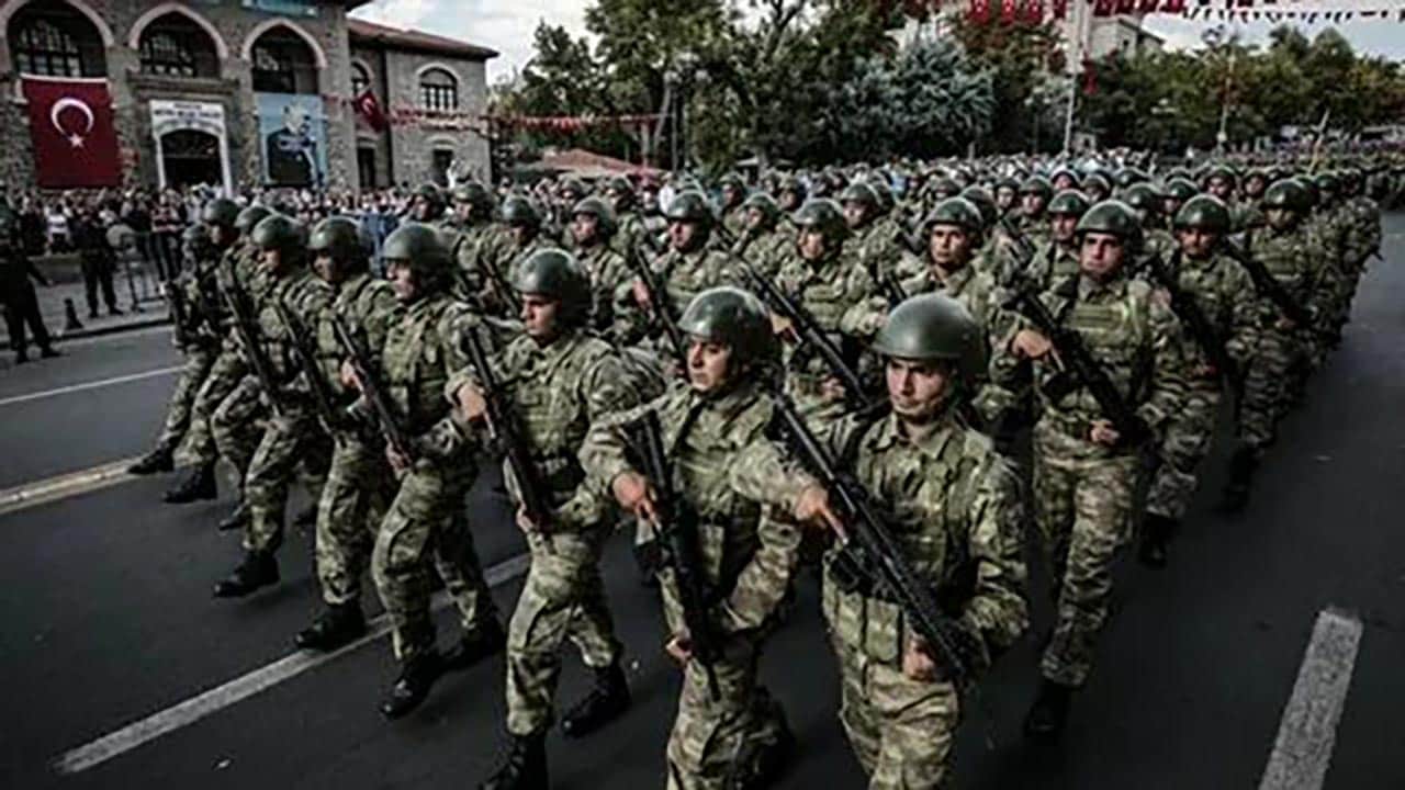 Foto - TBMM'de tarihi oylama! Uzman er ve erbaşlar ile ilgili düzenlemeleri içeren kanun teklifi kabul edildi