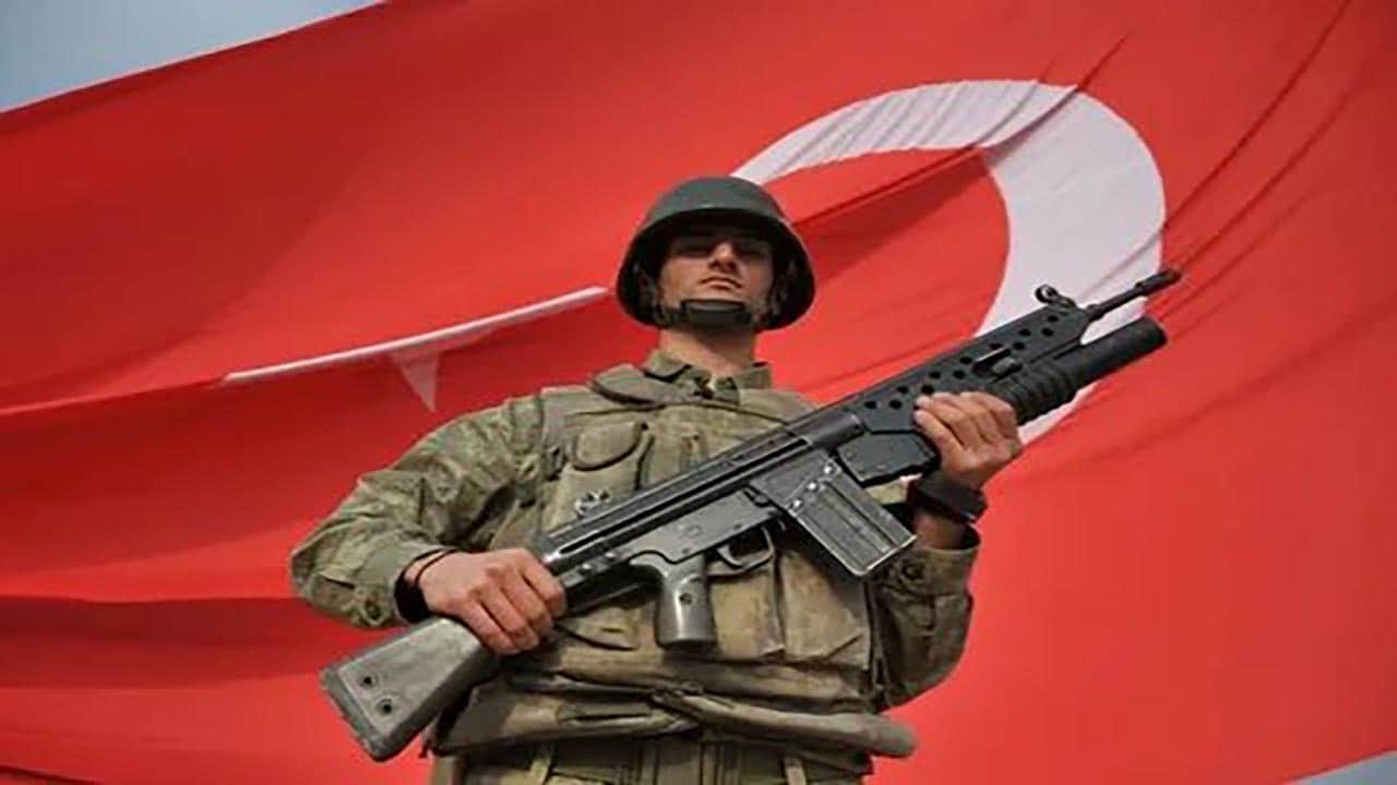 Foto - TBMM'de tarihi oylama! Uzman er ve erbaşlar ile ilgili düzenlemeleri içeren kanun teklifi kabul edildi