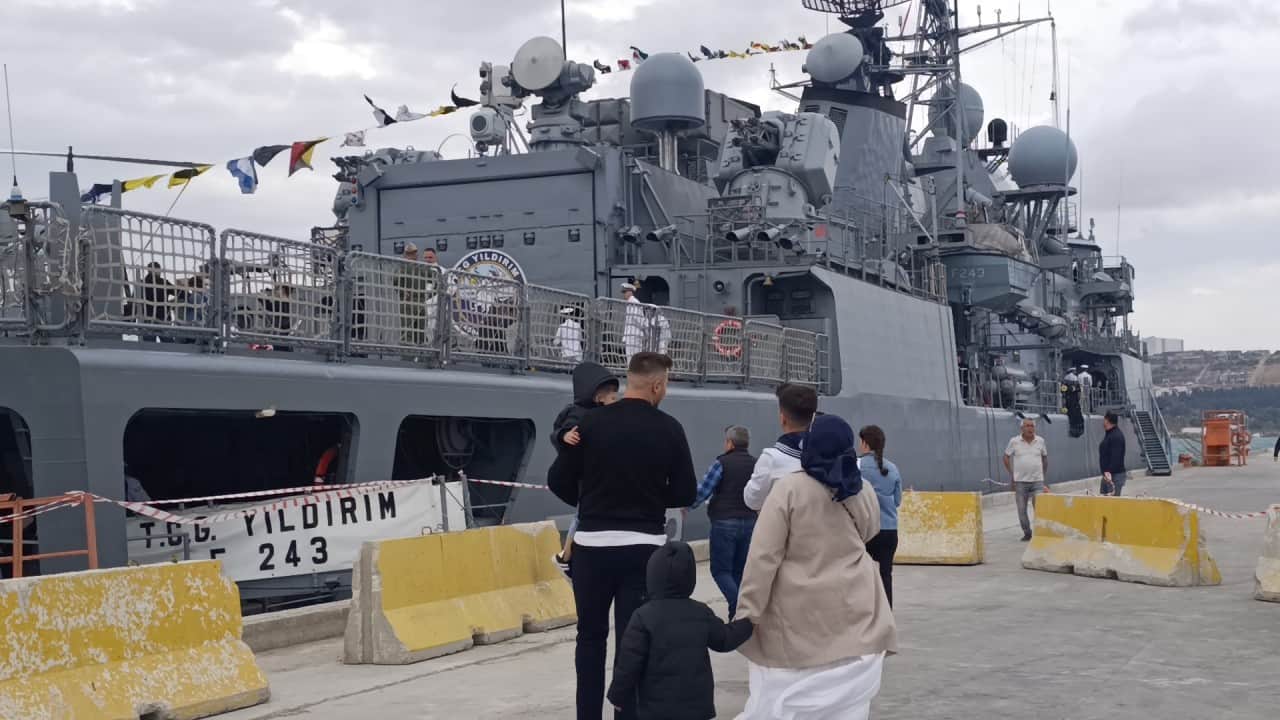 Foto - TCG Yıldırım o ilimizde ziyarete açıldı