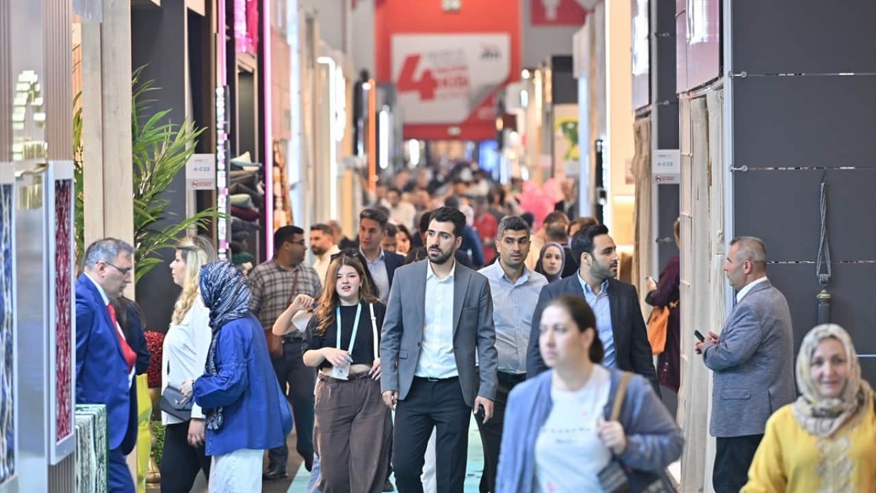 Foto - Tek başına 20 milyar dolara ulaştı İhracatta 118 ülkeyi geride bıraktı